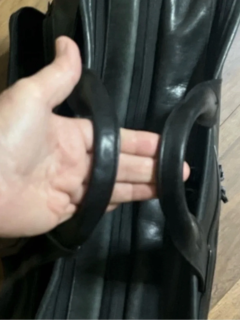 TUMI Alpha Leather Expandable Organizer Laptop Bag Solid Black 96141DH